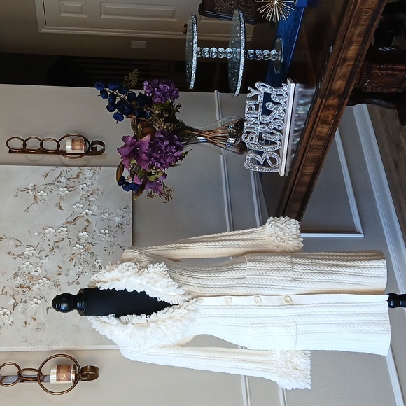 Nine West Ivory Fluffy Neckline And Cuff Knit Cardigan Coat. Size L - Picture 8 of 17